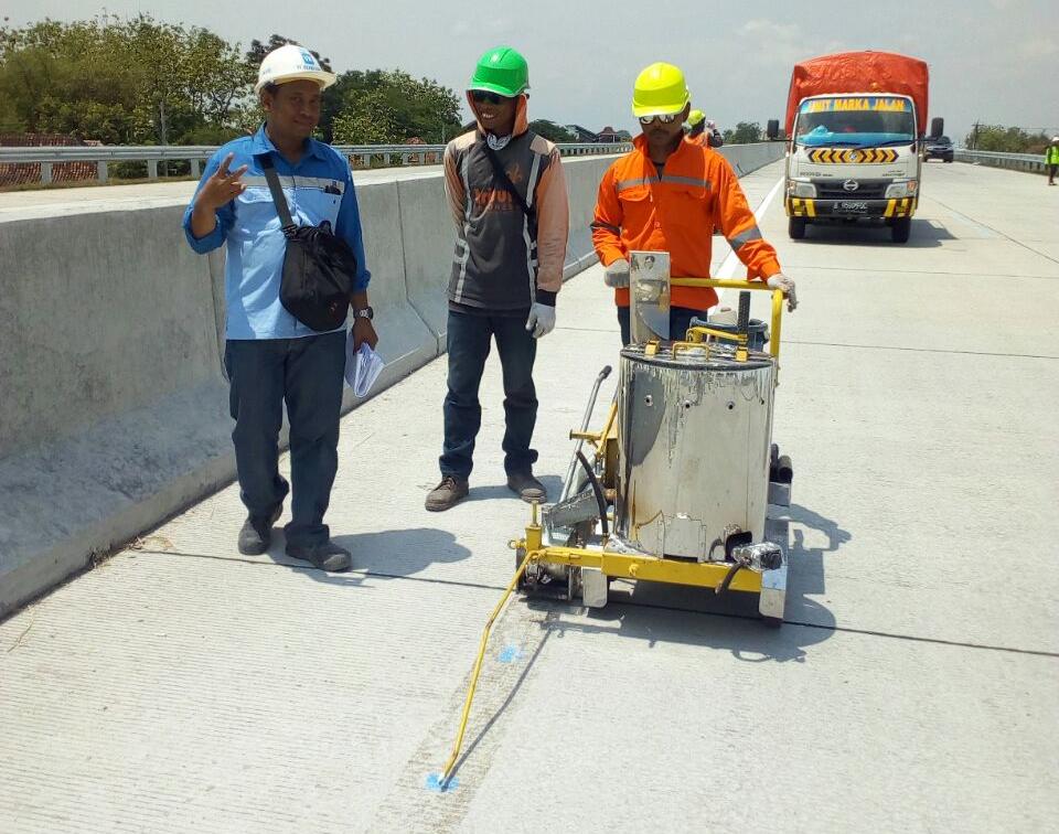 Jasa Aplikator Marka Jalan PT. Rimantara Putra Persada